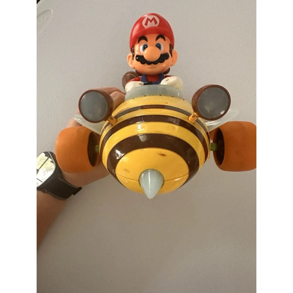 Nintendo Super Mario Bros Mario Bee-Themed RC Toy Car Vehicle MPN 14022STUT1
